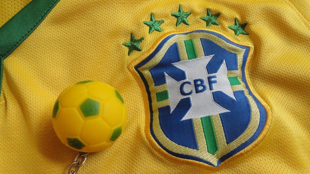 Бразилия футбол