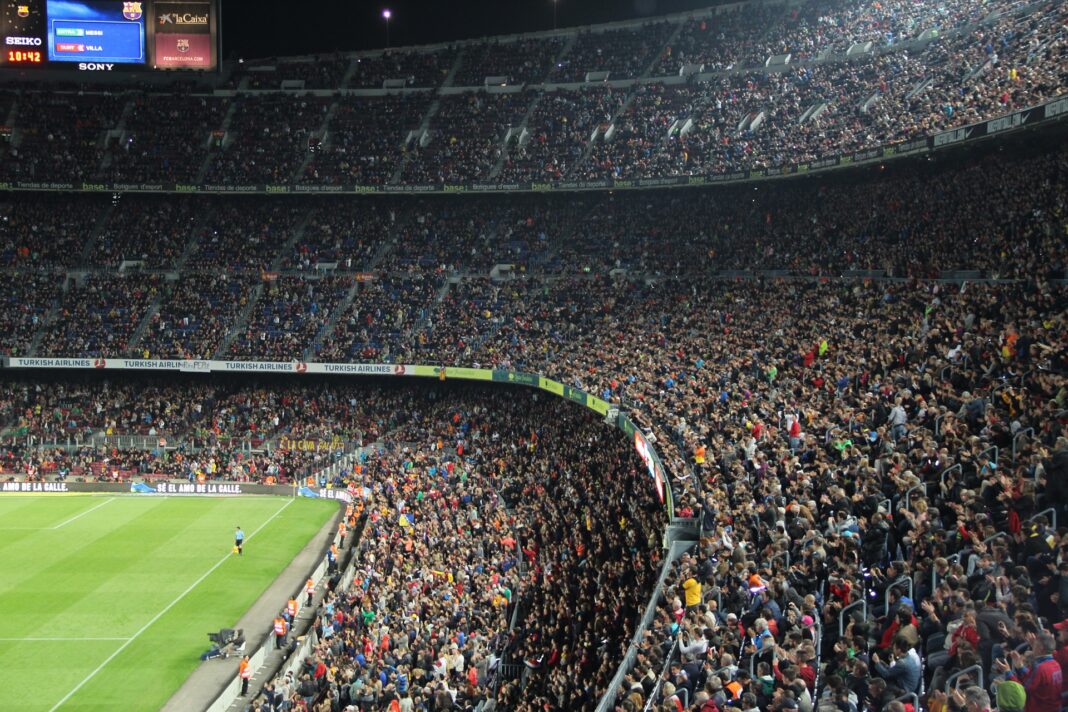 Барселона футбол стадион публика
